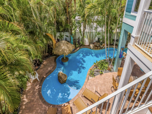 Expansive Beach Home - Casual Luxury - Steps to the Beach